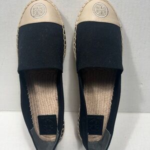 Tory Burch Cap Toe Embroidered Logo Espadrilles In Black/Cream Leather Size: 7.5
